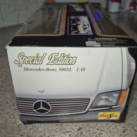 Mercedes-Benz 500SL Model Car. Maisto 1989 Mercedes Silver Convertible. NEW - Picture 3 of 8